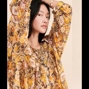 We The Free Floral Top With Top Stitch Detailing